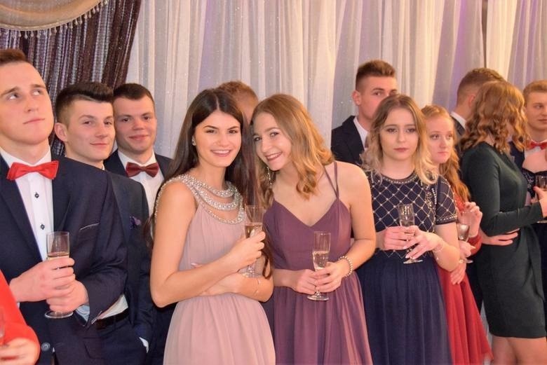 Najpiękniejsze dziewczyny na Studniówkach 2019 w Małopolsce