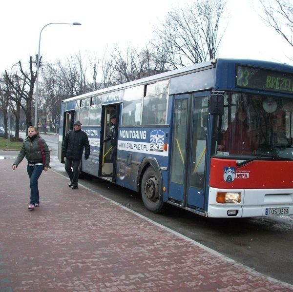 Jeżdżący autobusami numer 23 mogą się cieszyć - ta linia nie została zlikwidowana.