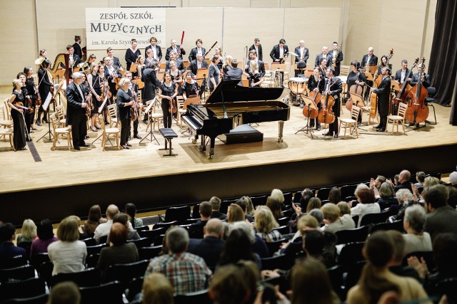 Wieczór Młodych Talentów to już w Toruniu tradycja. W tym roku odbędzie się w Zespole Szkół Muzycznych w piątek, 26 kwietnia, o godzinie 19.00. Wspólnie z Toruńską Orkiestrą Symfoniczną zagrają uczniowie. Solistów wybrano w drodze przesłuchań.
