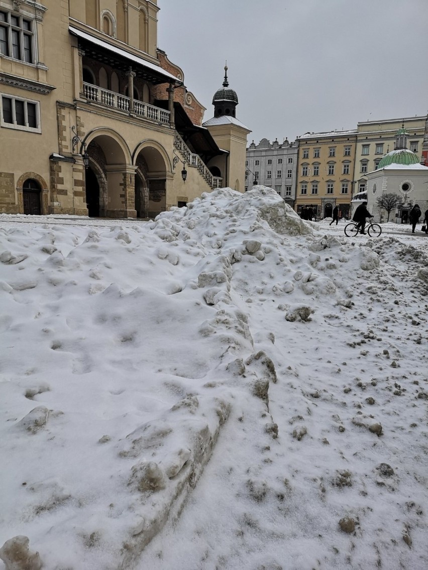 Kraków. Takiej zimy dawno nie było. Rekordowe wydatki z powodu mrozu i dużych opadów śniegu [ZDJĘCIA] 