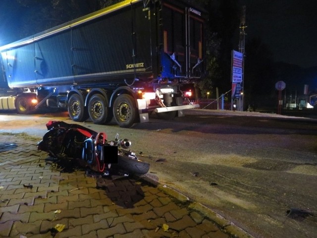 Tragiczny wypadek na ul. Marklowickiej w Wodzisławiu. Nie żyje 33-letni motocyklista
