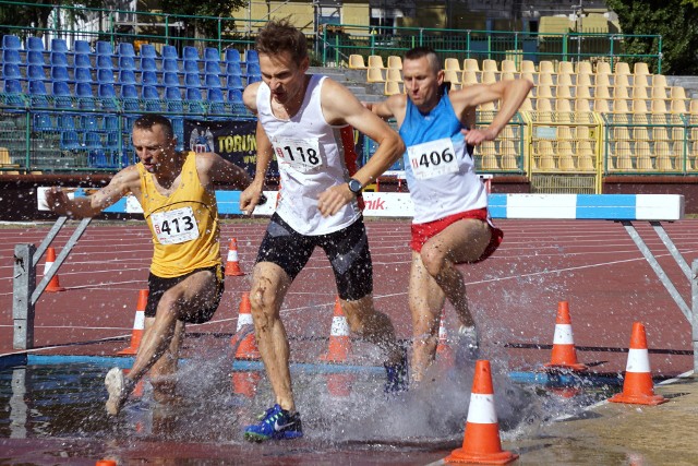 Prawie pół tysiąca zawodników z całej Polski wzięło udział w kolejnym dużym wydarzeniu lekkoatletycznym na stadionie przy ul. Bema, czyli 28. Mistrzostwach Polski Masters.