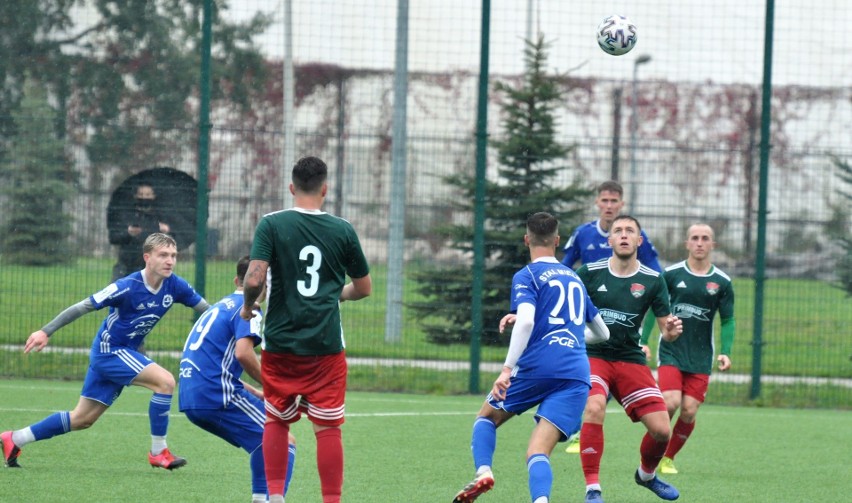 Sokół Nisko postawił się rezerwom Stali Mielec. Decydujący gol padł w końcówce meczu [ZDJĘCIA]