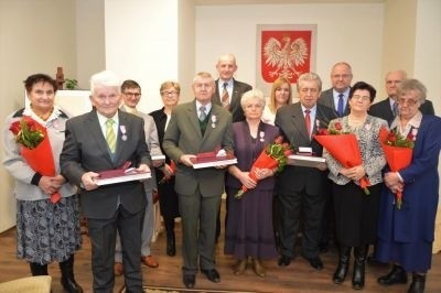 W gminie Łubianka wyjątkowo liczna grupa seniorów obchodziła niedawno piękny jubileusz 50-lecia pożycia małżeńskiego