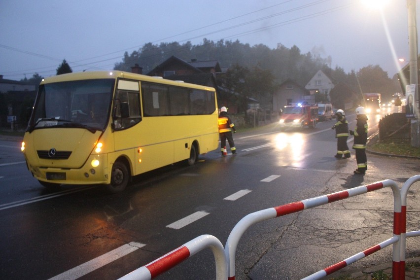 Autobus zderzył się z audi na DK78 w Zawierciu-Żerkowicach