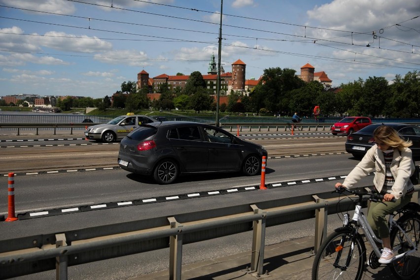 Kraków. Urzędnicy zadecydowali bez opinii mieszkańców o rewolucji komunikacyjnej i mamy korki. Radni: nie ma zgody na takie "eksperymenty"