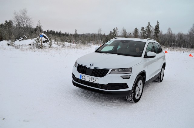 Renifer ma cztery nogi i też się potknie. A Skoda z napędem 4x4? Sprawdziliśmy to w Laponii, za kołem podbiegunowym. Fot. Michał Kij