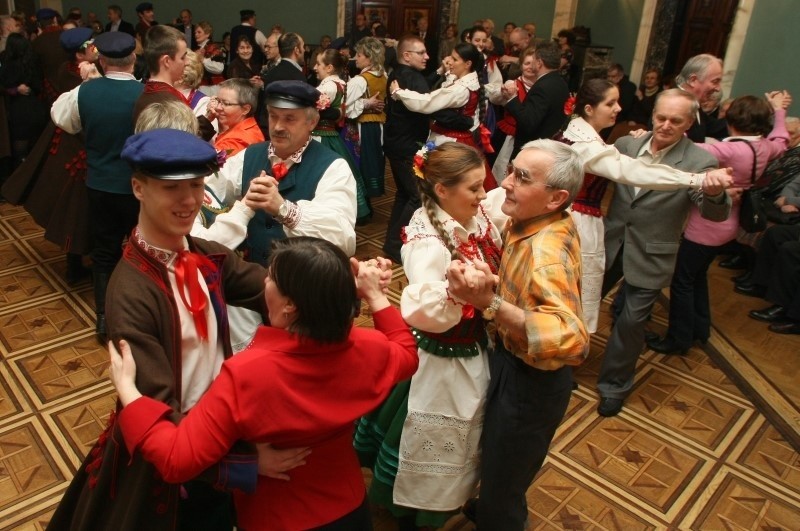 Tance ludowe z kapelą w WDK