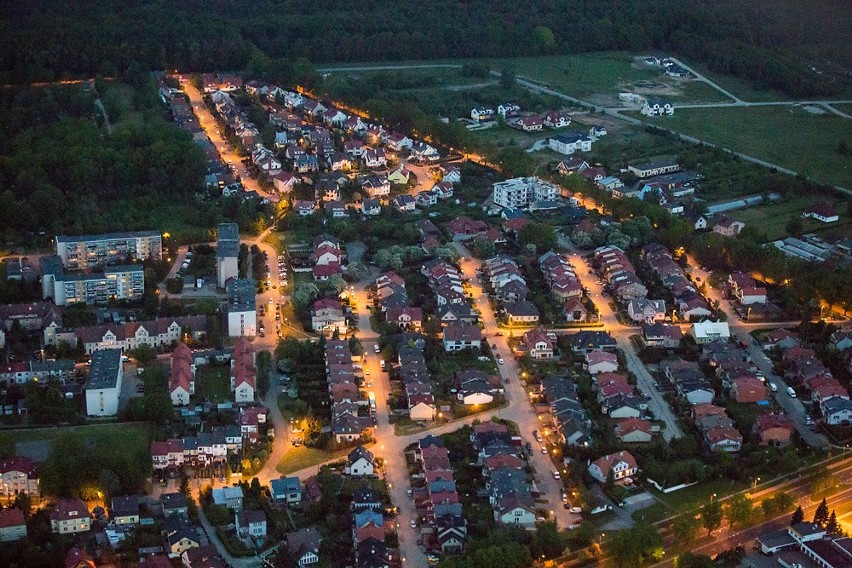 Słupsk w 2015 roku nocą z lotu ptaka. Zobacz zdjęcia i wideo 