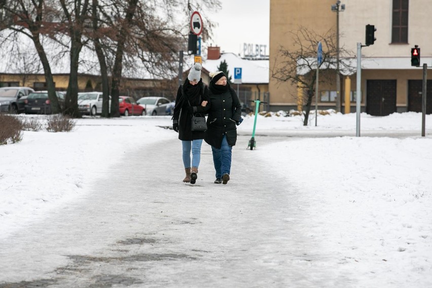 Choć pogoda się poprawiła, to w wielu miejscach na...