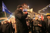 Protest przed siedzibą PiS w Łodzi. "Wytoczyliście wojnę własnemu narodowi" [ZDJĘCIA]