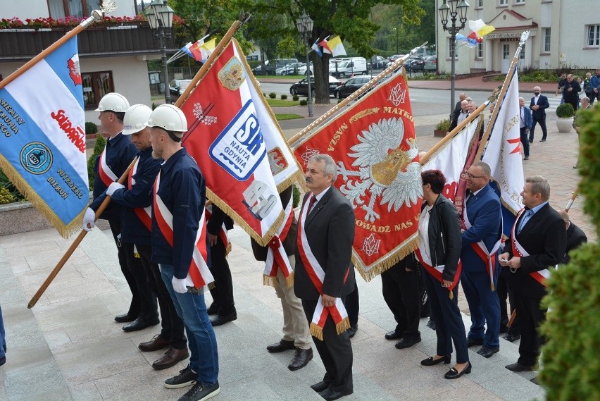 Pracownicy przemysłu zbrojeniowego pielgrzymowali do Skarżyska (ZDJĘCIA)