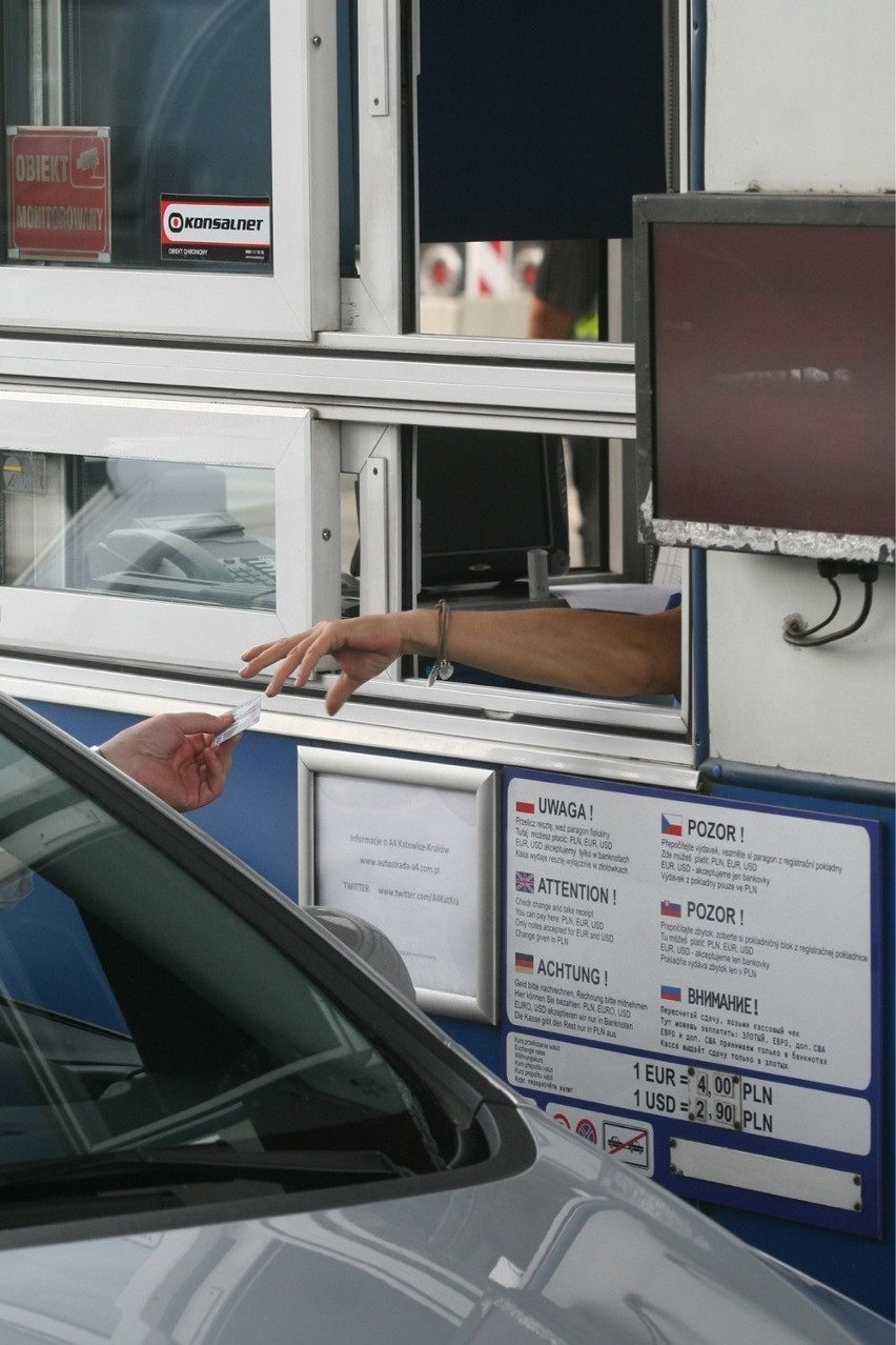 Korki na autostradzie: System viaAuto i winiety rozwiążą...