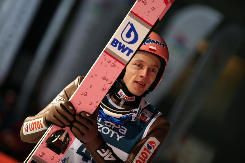 Na zdjęciu: Dawid Kubacki. PŚ w Predazzo, skoki narciarskie....