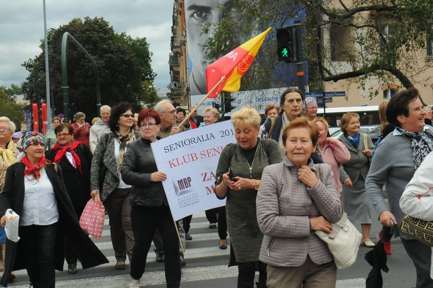 Senioralia 2017. Przez Kraków przeszła parada seniorów