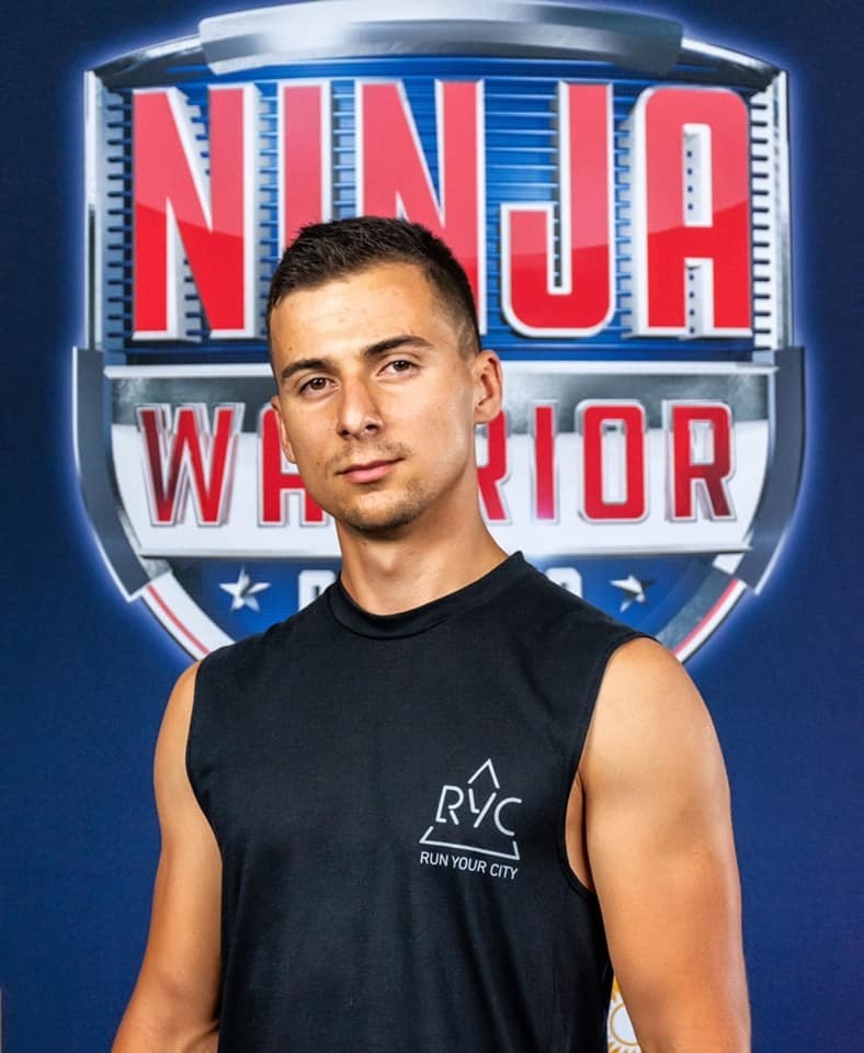 Tarnobrzeg. Młodszy aspirant Jarosław Jarosz walczył w programie Ninja Warrior Polska. We wtorek emisja odcinka z jego udziałem (ZDJĘCIA)