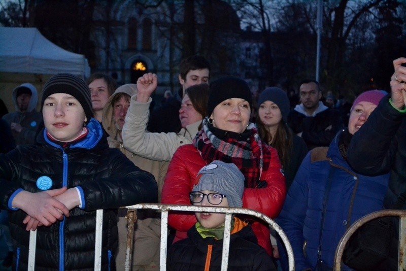 Rock dla autyzmu rozbrzmiał na Placu Biegańskiego w...