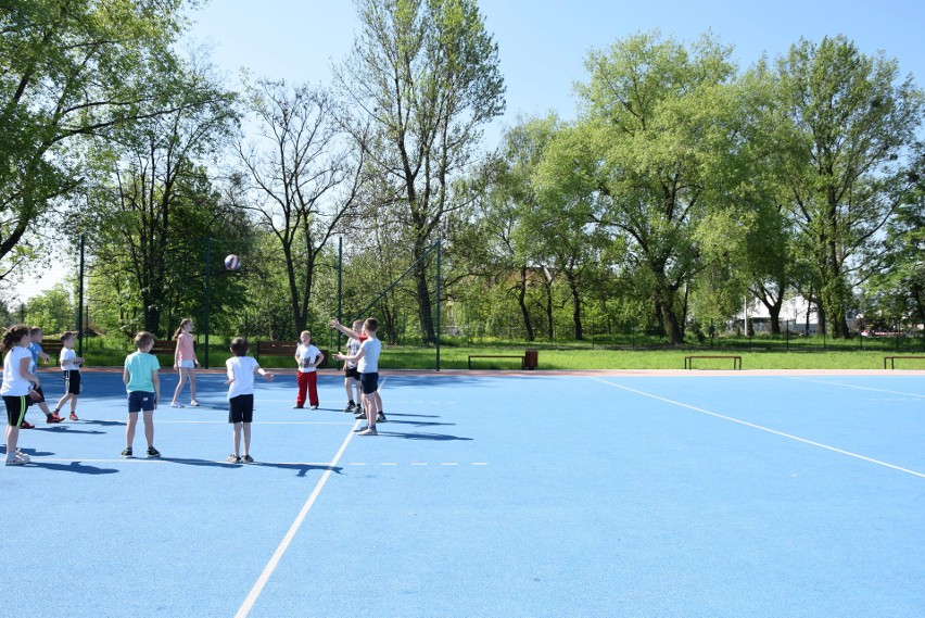 Dzieci z SP nr 19 lubią sport, zwłaszcza piłkę nożną i...