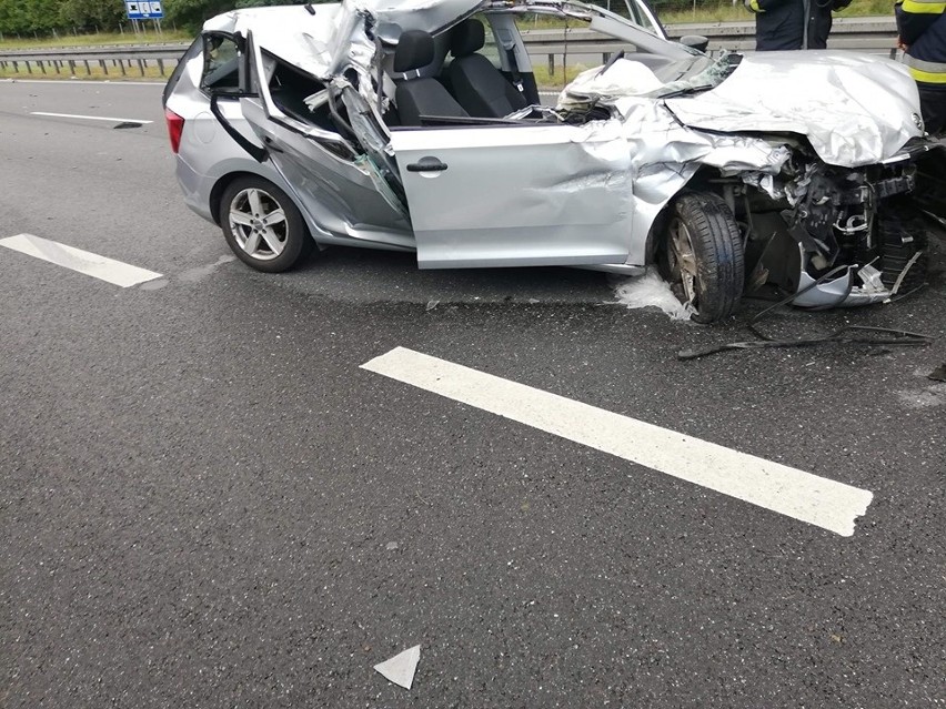 Dwa wypadki na autostradzie. Potężne korki do Wrocławia 