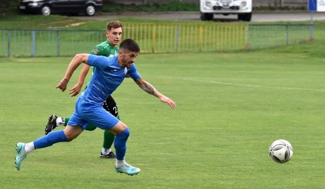 Mateusz Rejowski strzelił ze Stalą Kunów pięć bramek.