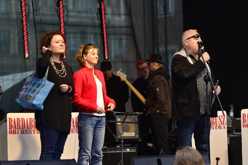 Poznańscy artyści zagrali i zaśpiewali dla chorego kolegi 