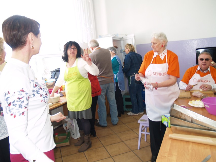 W Lipiance pyszności gotowały koła gospodyń wiejskich i kluby seniora [ZDJĘCIA]