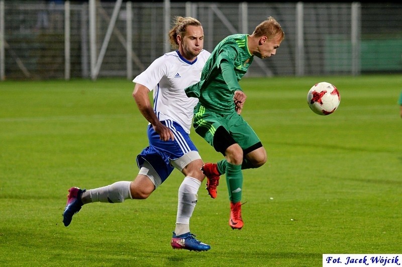 III liga: Kotwica Kołobrzeg - Radunia Stężyca 2:2 [ZDJĘCIA]