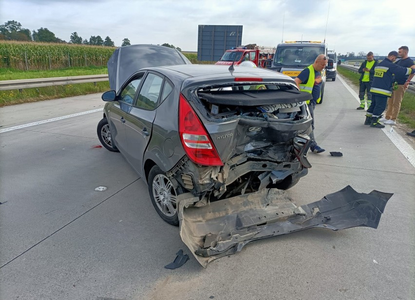 Wypadek na A4 pod Wrocławiem. Jedna osoba została ranna