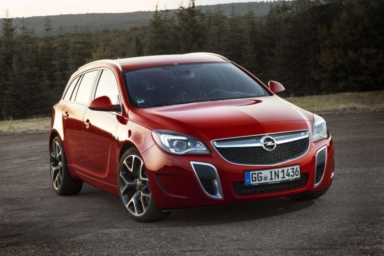 Nowy Opel Insignia OPC. Zobacz zdjęcia