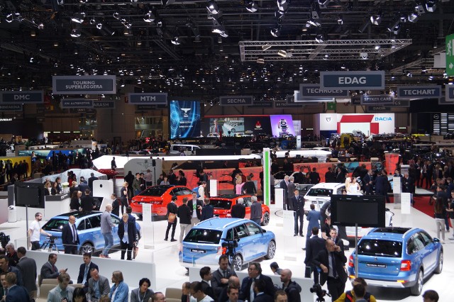 Organizatorzy tegorocznej edycji Geneva Motor Show spodziewają się ponad 700 tys. zwiedzających oraz 12 tys. przedstawicieli mediów z całego świata. Pierwsze dwa dni imprezy to tzw. dni prasowe, tradycyjnie przeznaczone są dla dziennikarzy / Fot. Tomasz Szmandra