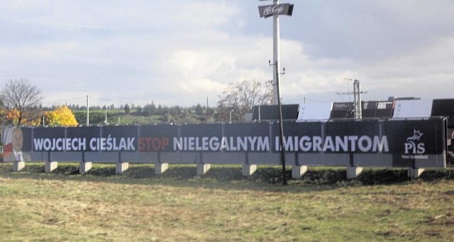 Ogromny billboard Cieślaka przy wyjeździe z Nowego Targu mógł kosztować nawet 13 tys. złotych