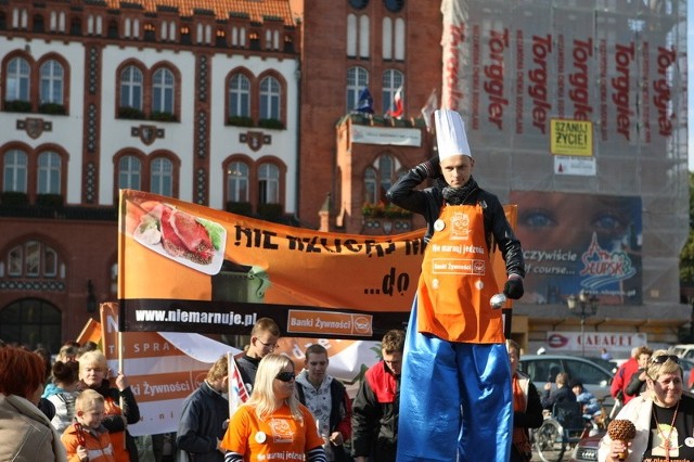 Nie wyrzucaj żywności - happening w Słupsku