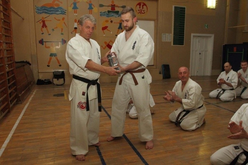 Kolejne czarne pasy w Kieleckim Klubie Karate Kyokushin 