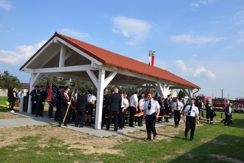 Przeminęło z wiatą, czyli spór o boisko w Skoroszycach