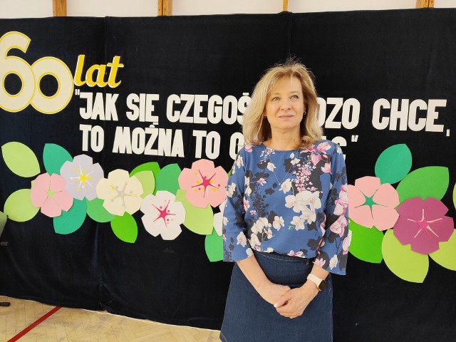 Iwona Gałczyńska, dyrektor Szkoły Podstawowej numer 4, która obchodzi jubileusz 60-lecia