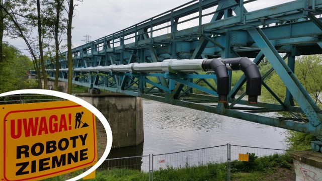 Mimo sporu rury niedawno zawisły na moście kolejowym, który jest własnością gminy. 