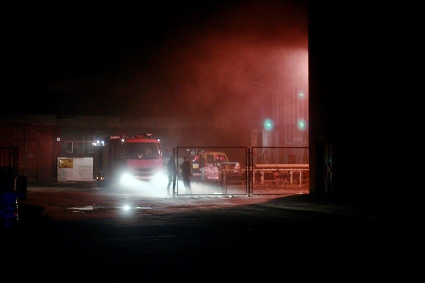 Pożar magazynów w Słupsku (zdjęcia)