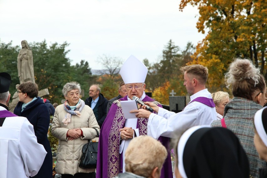 Biskup Andrzej Kaleta przewodniczył mszy świętej na...