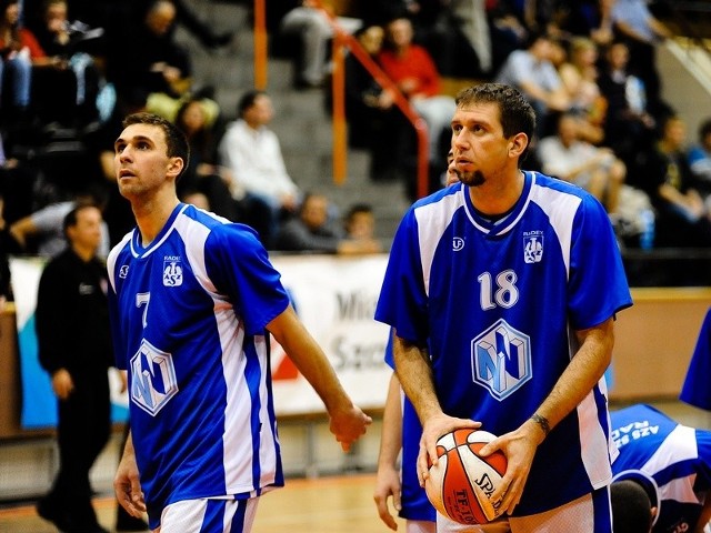 Koszykarze Radexu Szczecin tak jak przedstawiciele innych dyscyplin, wyczekują na większą pomoc ze strony miasta.