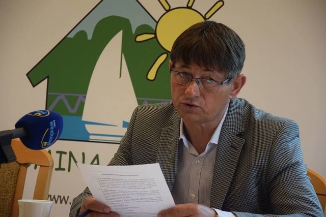 Wójt gminy Chojnice Zbigniew Szczepański wnioskuje do Rady Gminy o nadanie rondu nazwy im. Jana Pawła II