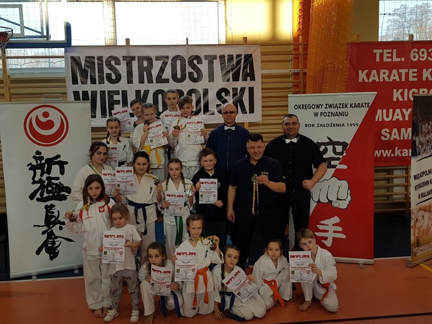Sześć medali zdobyli karatecy z Niekłania Wielkiego na turnieju w Malanowie (ZDJĘCIA)
