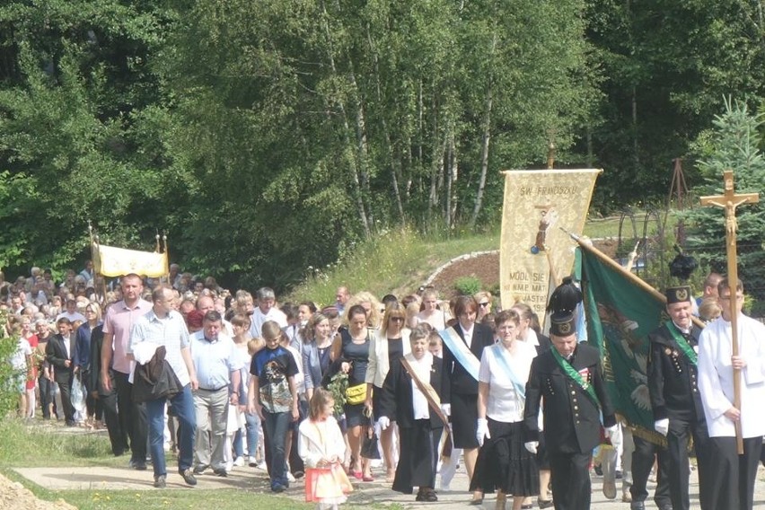 Boże Ciało w Jastrzębiu: Tłumy na procesji