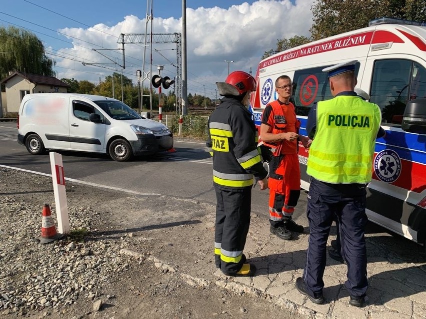 Do zdarzenia doszło w piątek po godz. 14 na przejeździe...