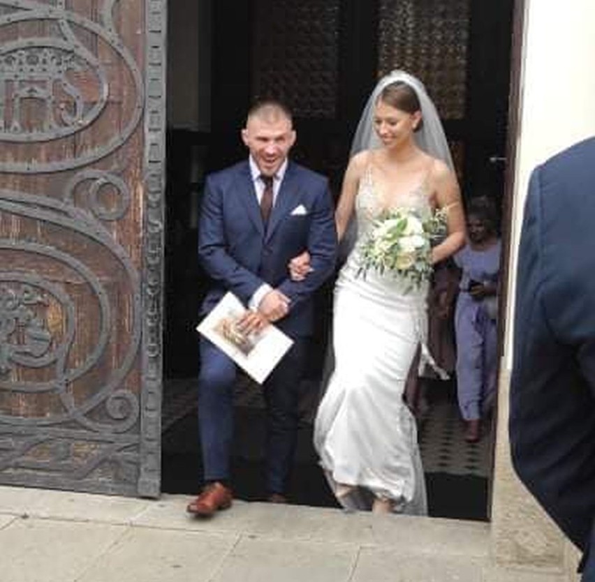 Daniel Rutkowski, radomski mistrz MMA wziął ślub. Na weselu było wiele znanych osób (ZOBACZ ZDJĘCIA) 