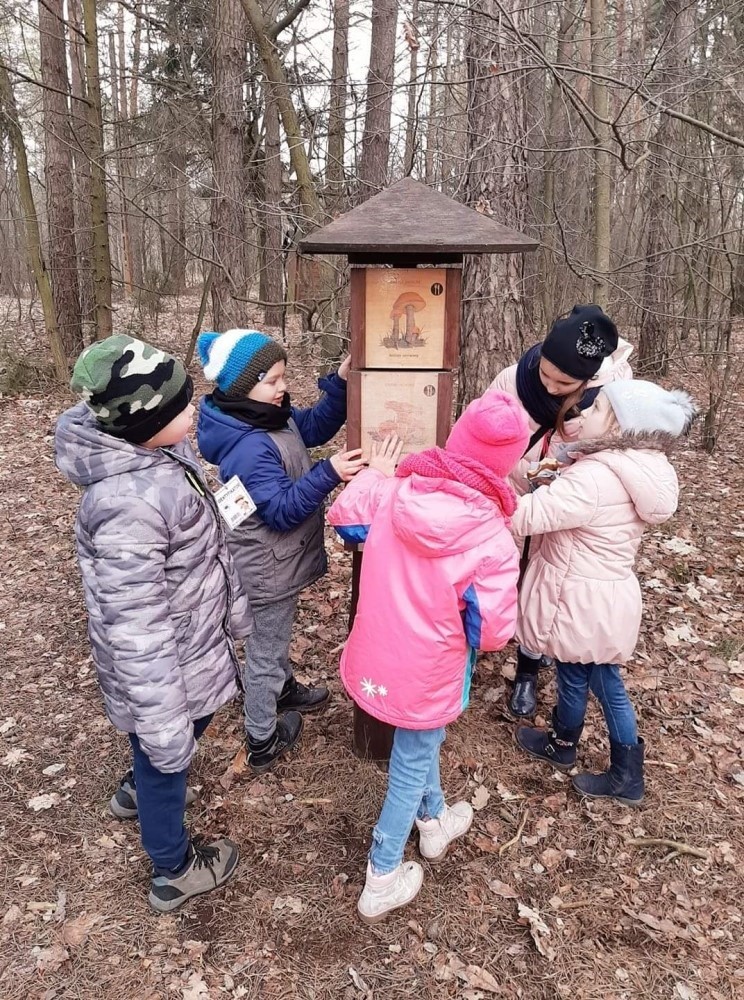 Rzekuń. Szkoła Podstawowa w Rzekuniu "spotkała się z przyrodą"