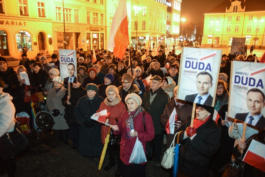 Wiec poparcia dla prezydenta Andrzeja Dudy...