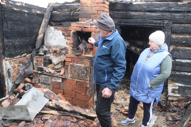 Pożar wybuch nagle i niespodziewanie w środku dnia, strawił doszczętnie dom, w pożarze zginęła kobieta