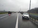 Wypadek na A4 w Palikówce. W zderzeniu samochodu osobowego i busa ranna jedna osoba
