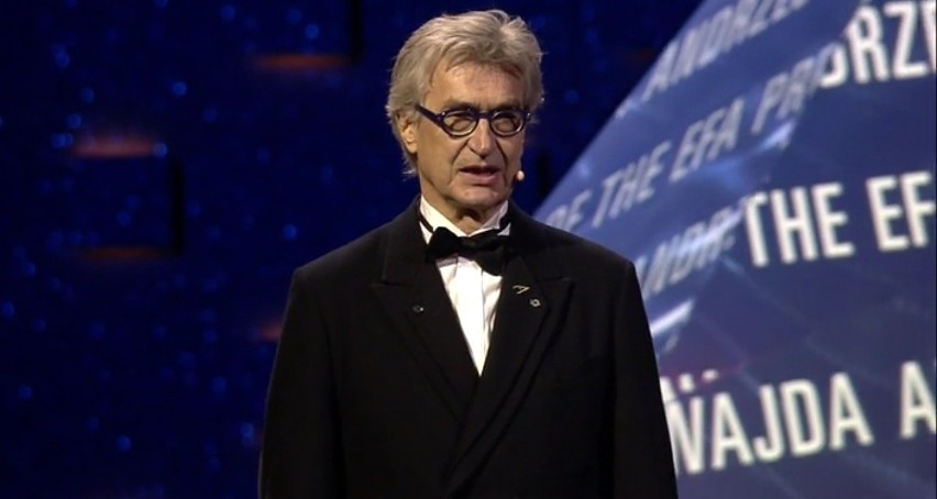 Wspomnienia dokonał Wim Wenders.