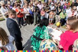 Dni Otwarte Funduszy Europejskich w Podlaskim Skansenie. Piknik w Wasilkowie zgromadził tłumy. Beneficjenci pomocy unijnej pokazali projekty